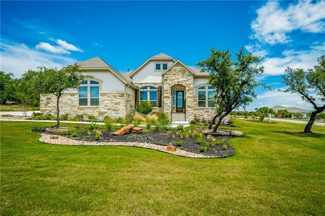 Beautiful, ready to move in home on a 1 acre level lot in Vistancia and Exemplary Lake Travis ISD.