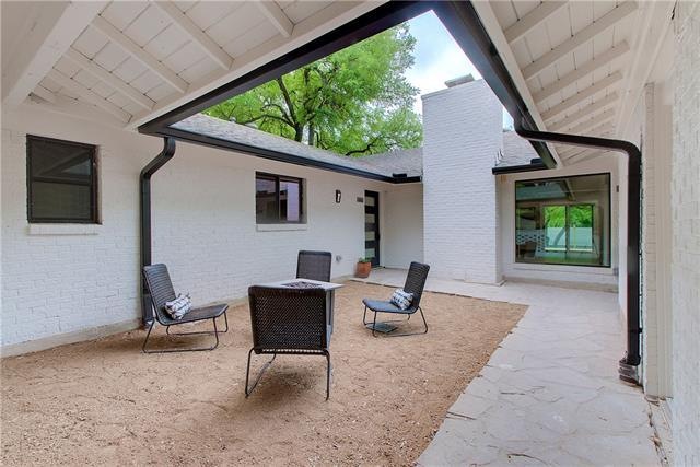 Courtyard Entry