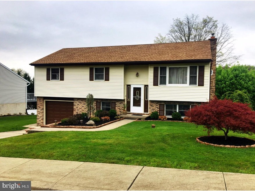 157 Mensch Dr, Bechtelsville, PA 19505 - photo 1