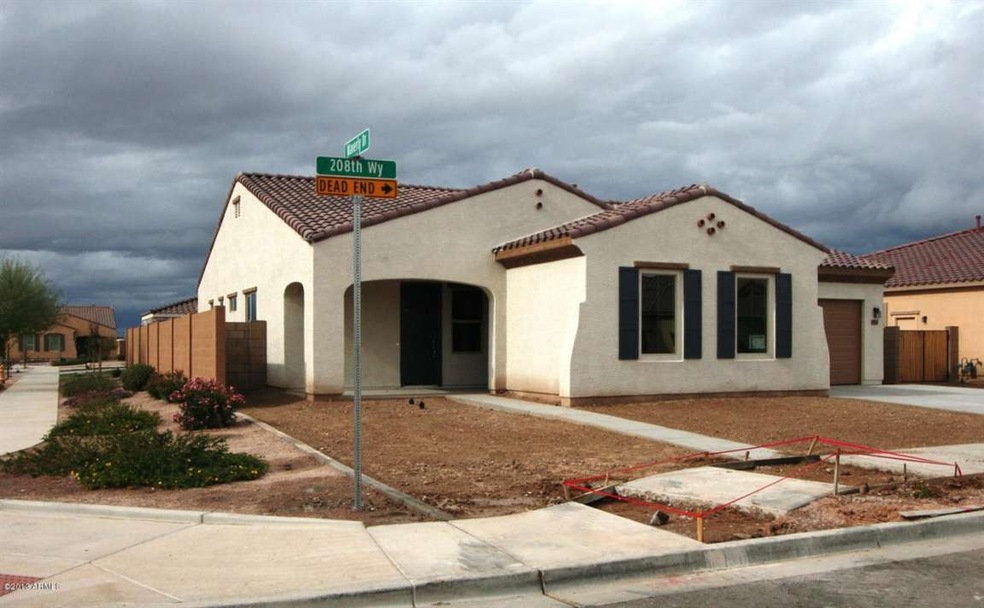 Manor 139 Exterior 1