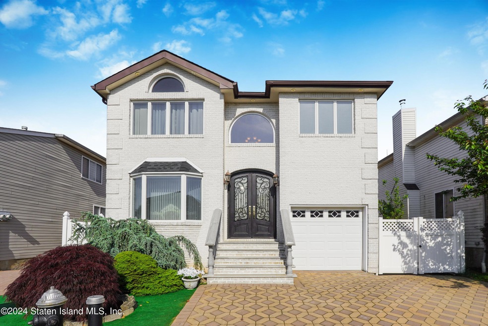 67 Dexter Ave, Staten Island, NY 10309 - photo 1