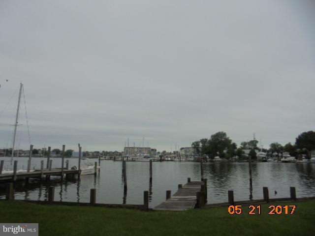 8215 Shore Rd, Dundalk, MD 21222 - photo 1