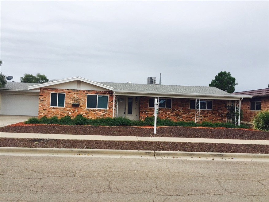 14816 Kingston Dr, Horizon City, TX 79928 - photo 1