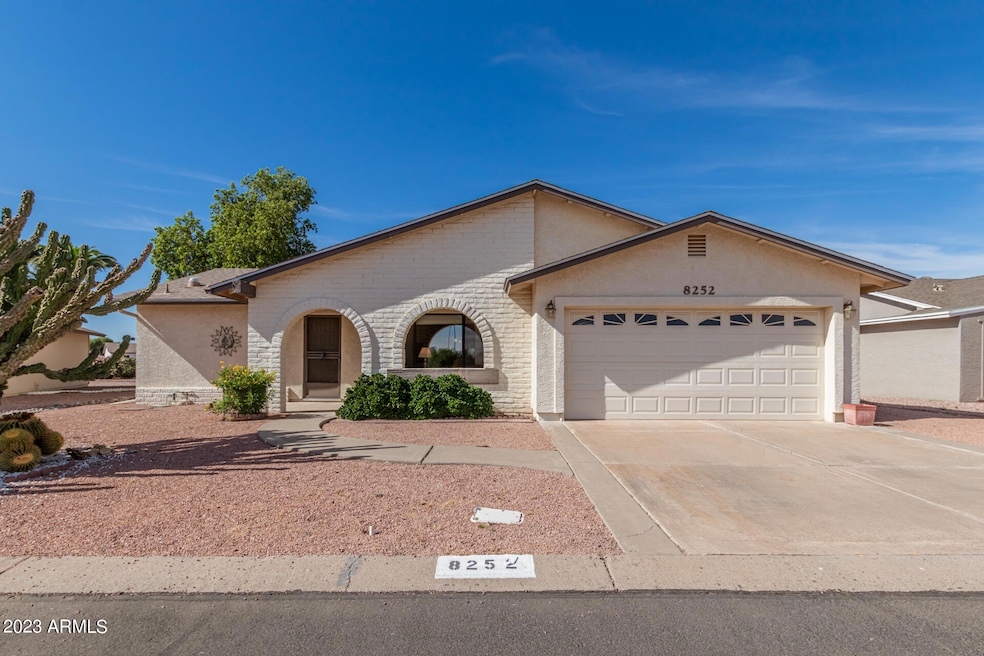 8252 E Fay Ave, Mesa, AZ 85208 - photo 1
