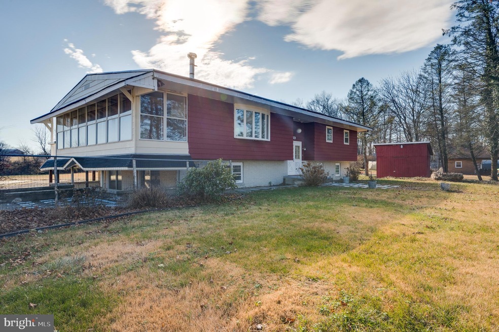 1742 Clearview Rd, Coplay, PA 18037 - photo 1