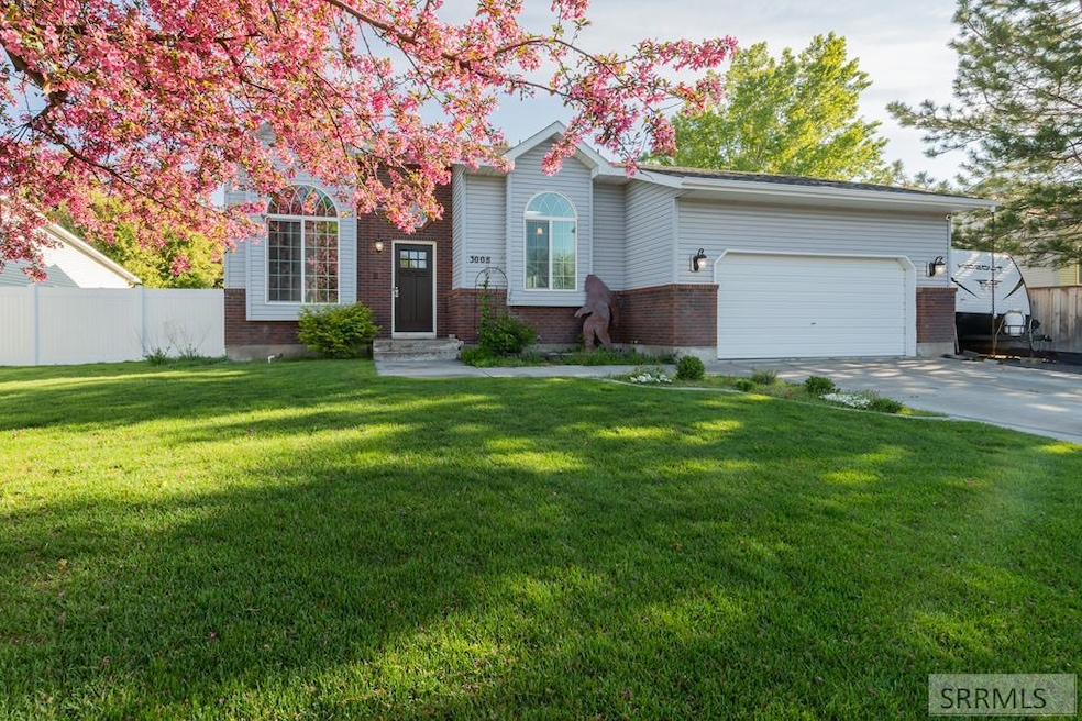 For Sale $439,900 • Co-Listing Agent