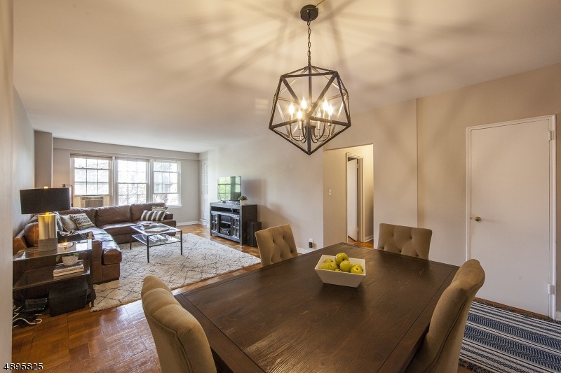 5 Roosevelt Pl C002p unit 2P, Montclair Twp., NJ 07042 - photo 1