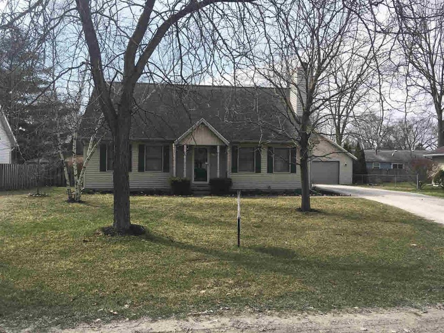7099 Elmwood