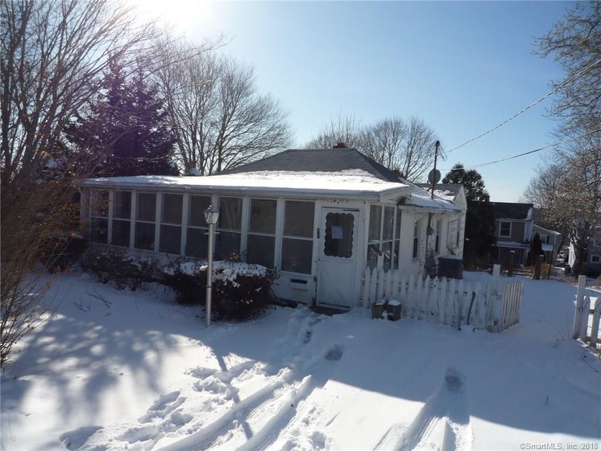 71 Olive St, Waterford, CT 06385 - photo 1