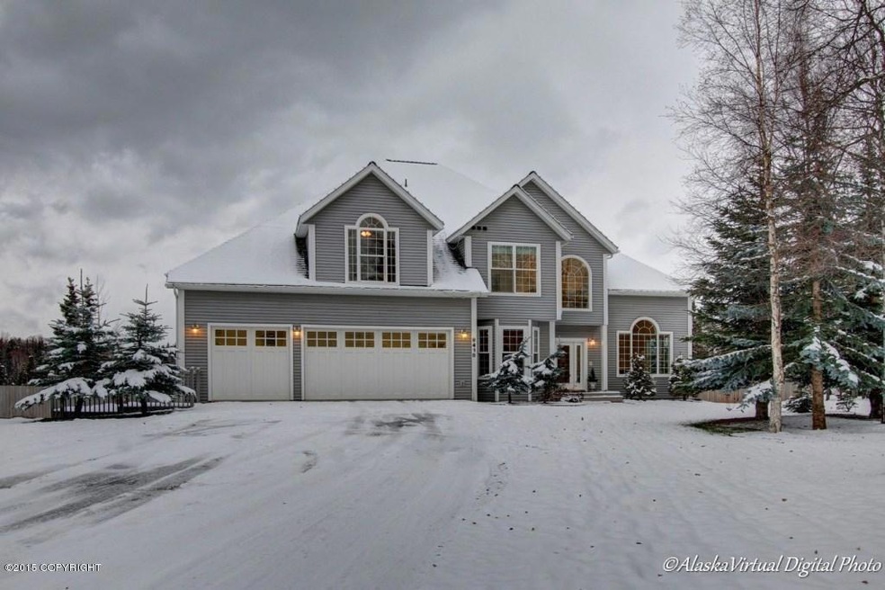 Enjoy This Beautiful Autumn Ridge Home!