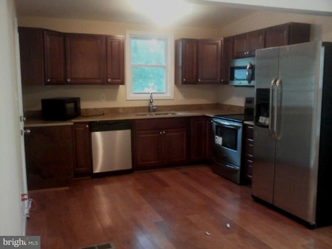 5441 Taylor St, Bladensburg, MD 20710 - photo 1