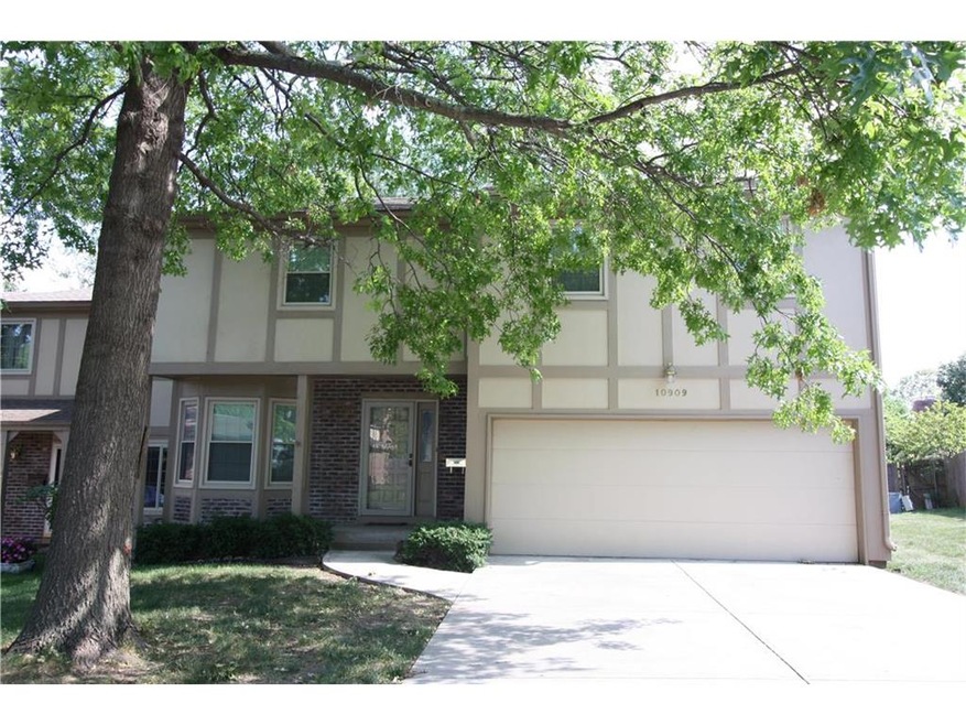 Fabulous Oakshire!! Location Plus Great Active HOA