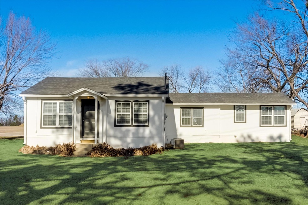 192 Diamond Ranch Rd, Whitesboro, TX 76273 - photo 1