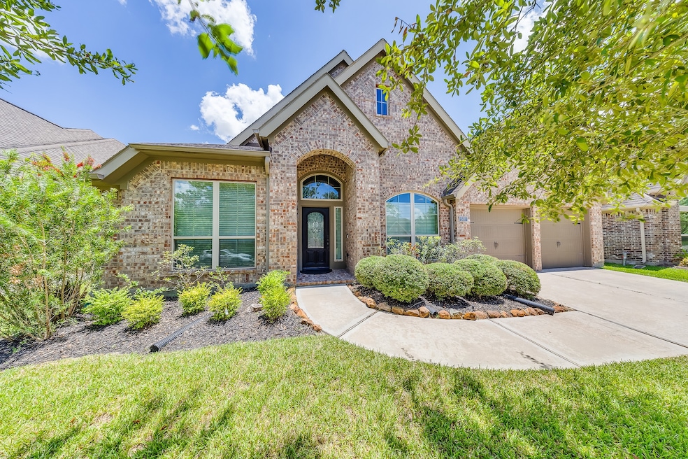 For Sale $555,900 • Co-Listing Agent