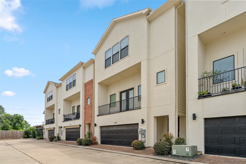 For Rent $2,900/month