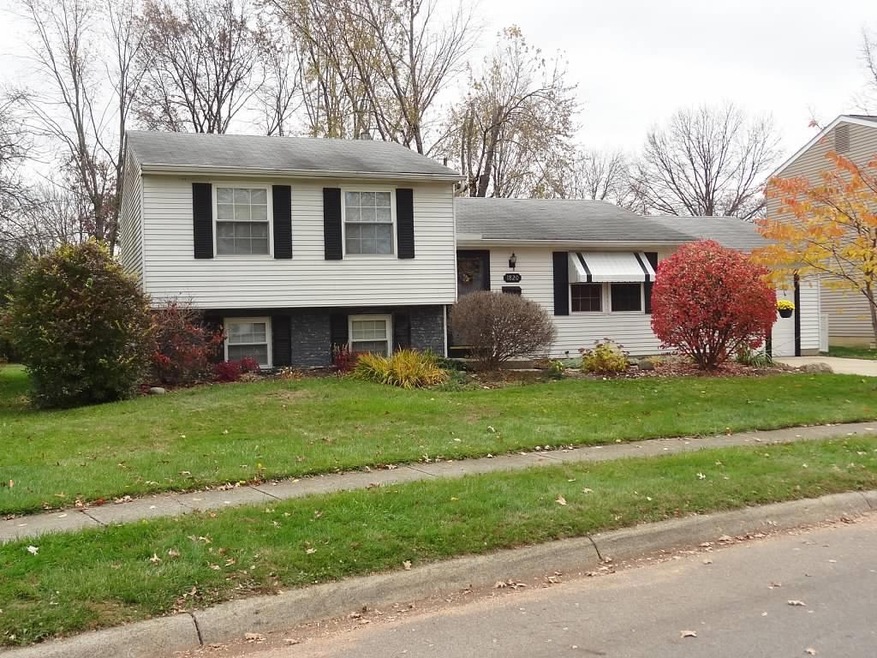 1820 Meander Dr, Columbus, OH 43229 - photo 1