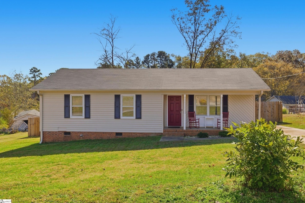 104 Apollo Ave, Greer, SC 29651 - photo 1