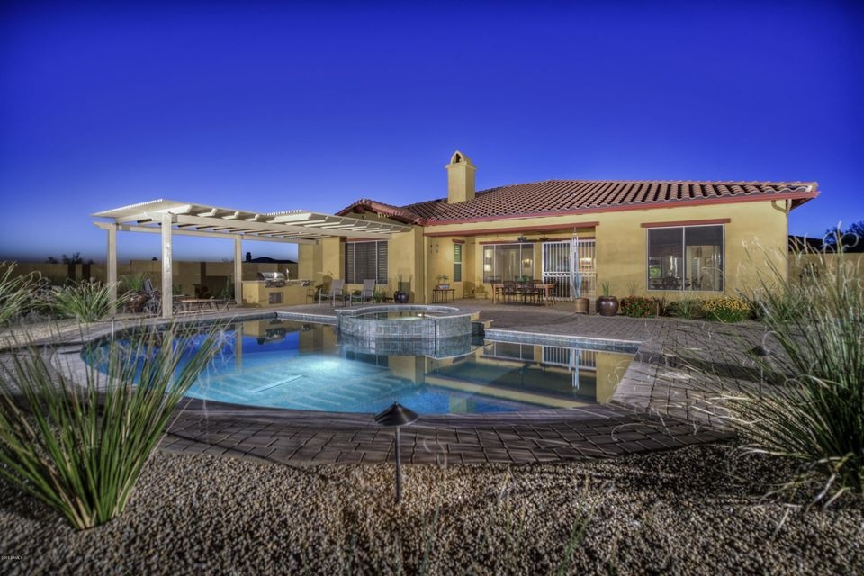025_Exterior Back - Pool