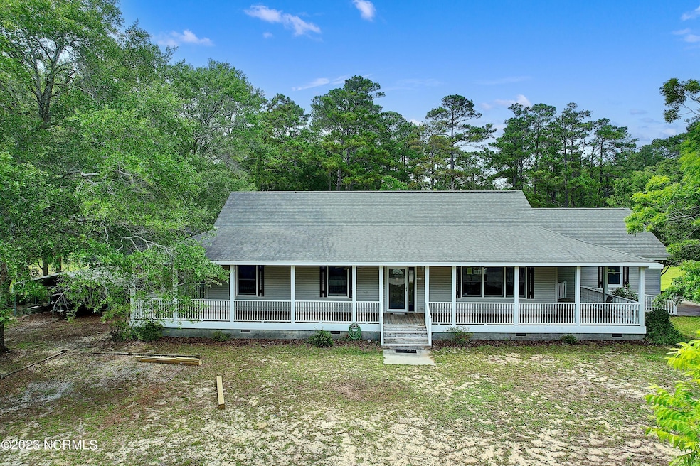 2917JohnTHoldenRdSW - 3