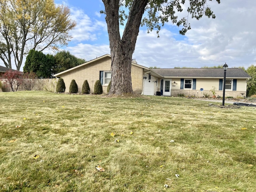 3641 Cardinal Ln, Fort Wayne, IN 46815 - photo 1