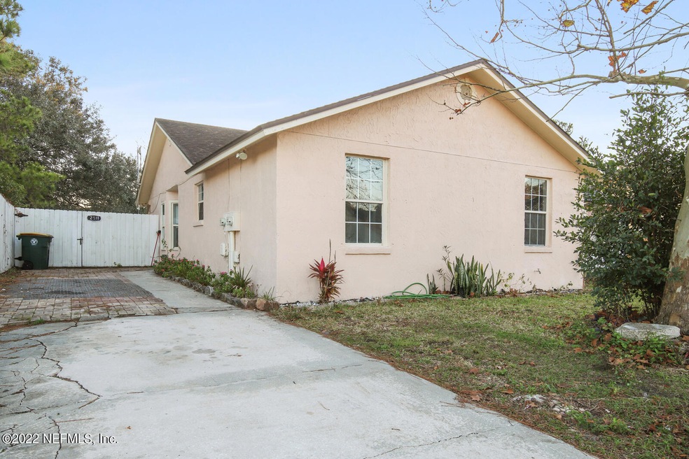 2511 Hidden Village Dr, Jacksonville, FL 32216 - photo 1