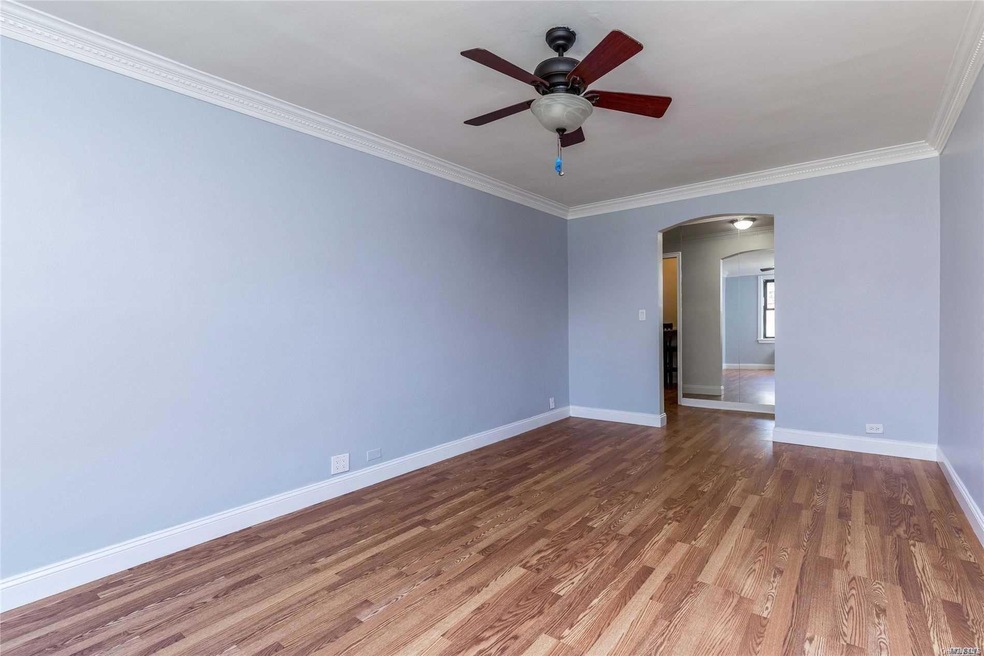 2-43 148th St unit 2nd Fl, Flushing, NY 11357 - photo 1