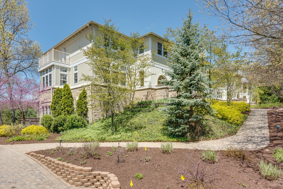 18418 Dunecrest Dr 7 New-large-001-17-A