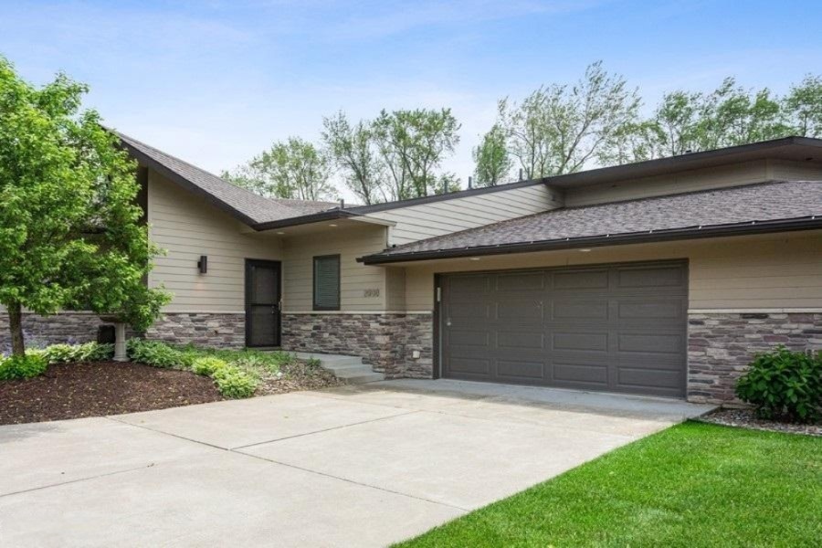 2998 W Palmer Ave, La Porte, IN 46350 - photo 1