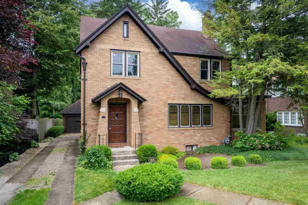 For Sale $239,900 • Co-Listing Agent
