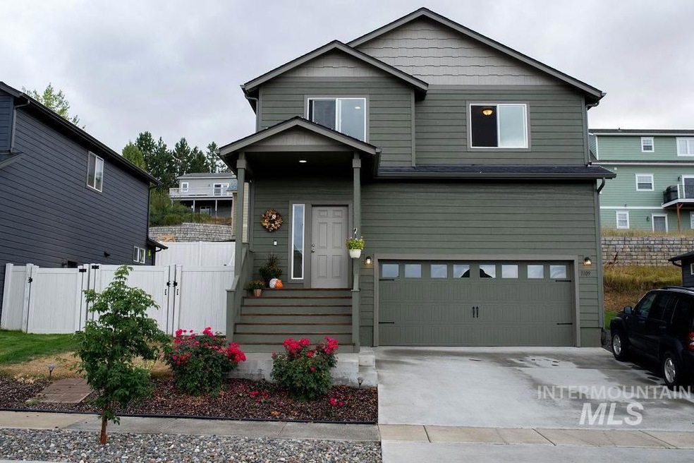 1109 Leepike Ct, Moscow, ID 83843 - photo 1