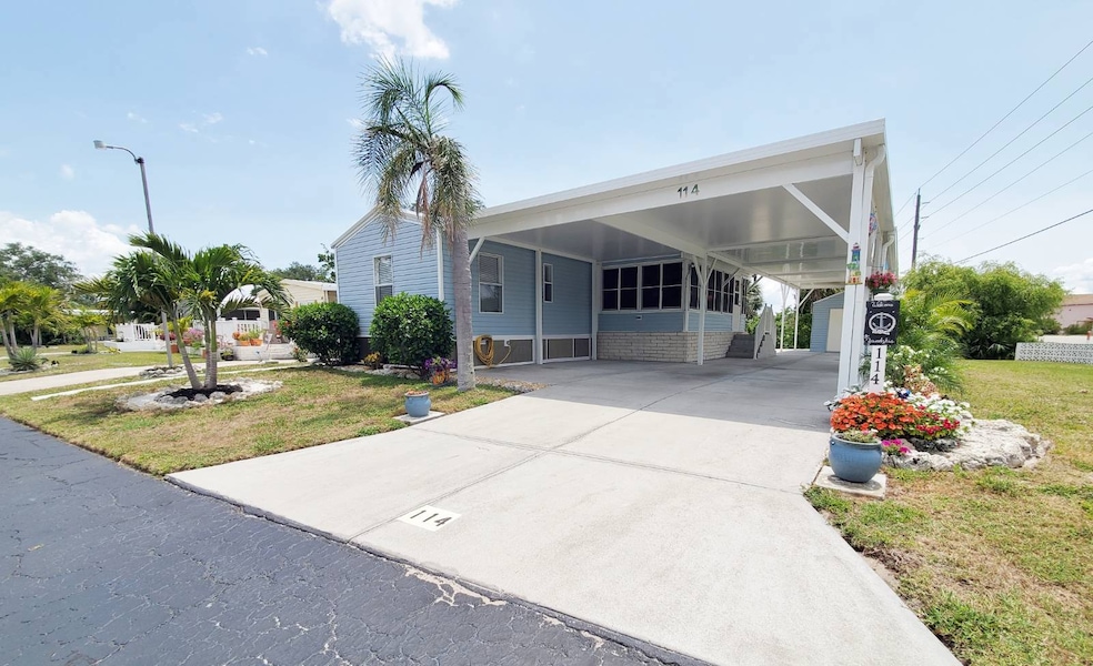 24437 Harborview Rd Lot #114, P.G.,Fla