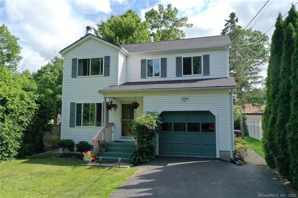 7 Litchfield Rd, Unionville, CT 06085 - photo 1