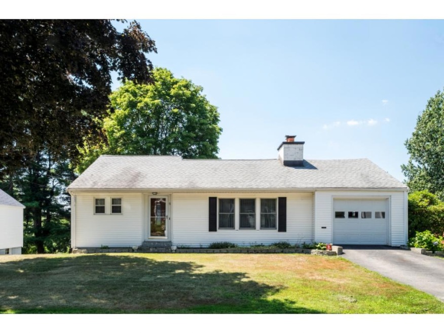 71 Meadow Rd, Portsmouth, NH 03801 - photo 1