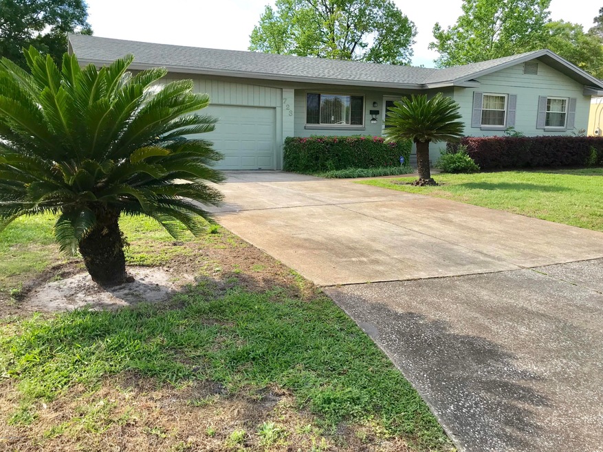 723 Acapulco Rd, Jacksonville, FL 32216 - photo 1