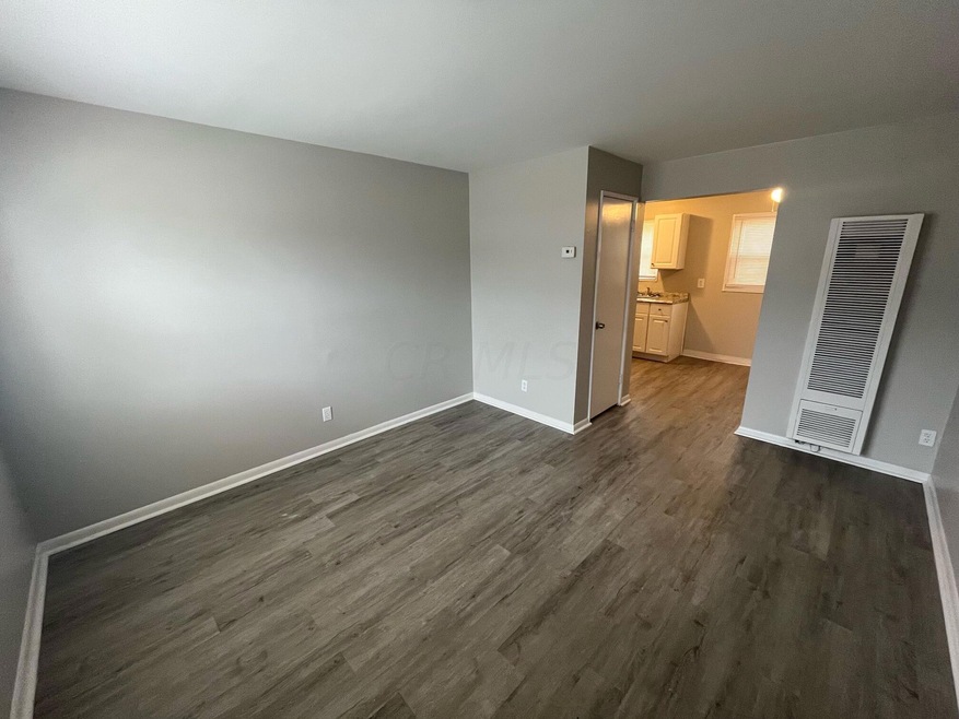 308 Wrexham Ave unit 2, Columbus, OH 43223 - photo 1