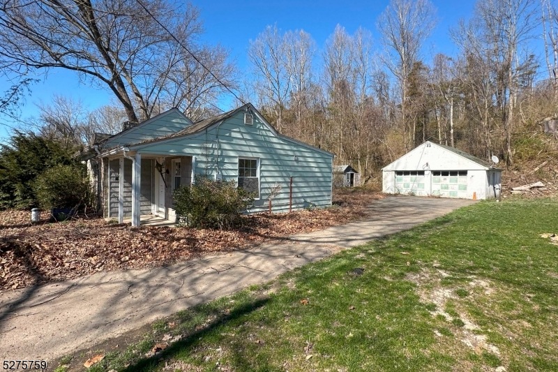 11 Us Highway 46, Columbia, NJ 07832 - photo 1