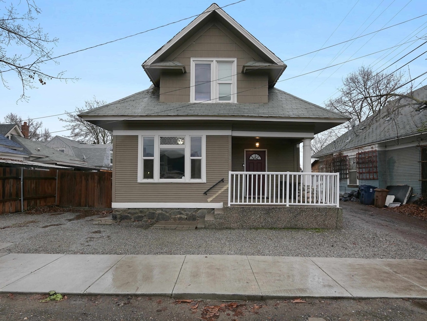 1114 N Elm St, Spokane, WA 99201 - photo 1