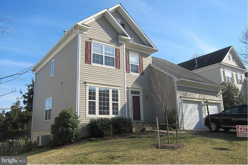 10029 Naughton Ct, Bristow, VA 20136 - photo 1