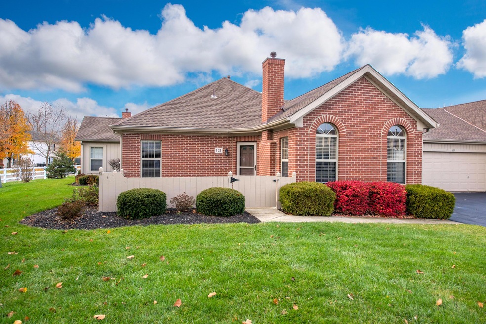 121 Villa Creek Dr unit 10121, Reynoldsburg, OH 43068 - photo 1