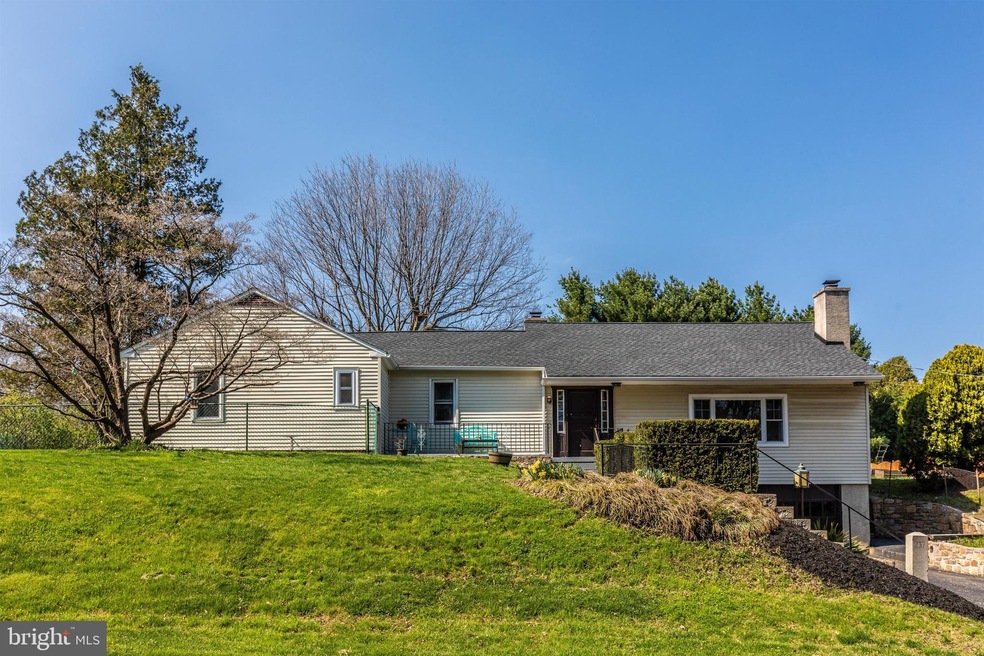 237 Walker Rd, Wayne, PA 19087 - photo 1