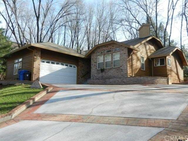 Gorgeous Custom Home!