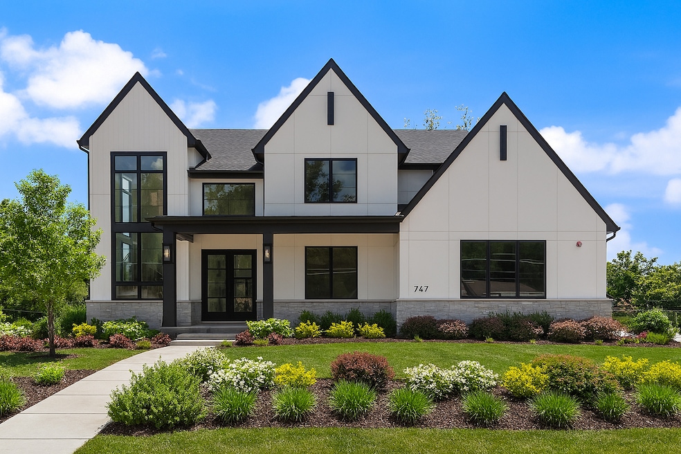 For Sale $1,799,900 • Co-Listing Agent