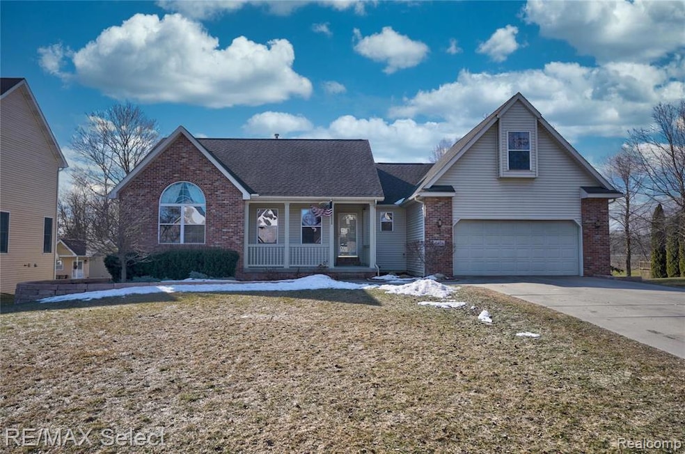 9479 Hill Rd, Swartz Creek, MI 48473 - photo 1