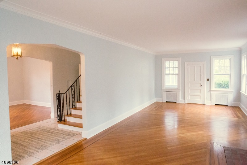 464 Baldwin Rd, Maplewood, NJ 07040 - photo 1