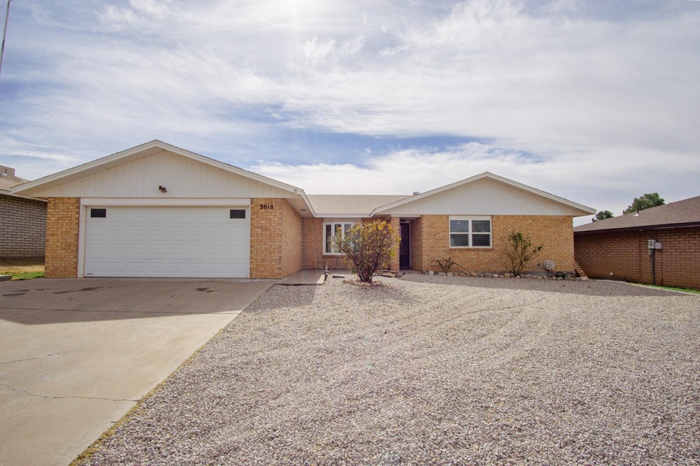3018 Thunder Rd, Alamogordo, NM 88310 - photo 1