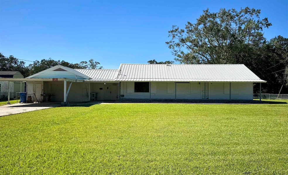 613 Hamm St, Franklin, LA 70538 - photo 1