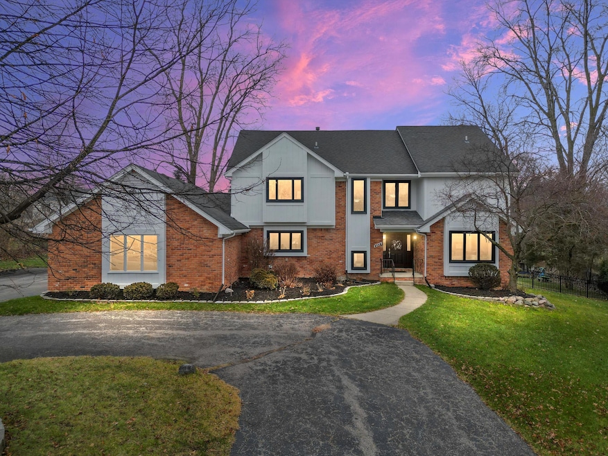 01-2942 Ambassador Ct West Bloomfield To