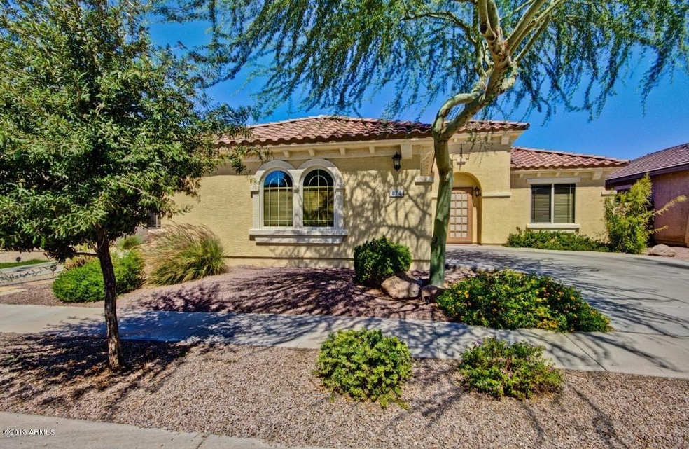 Welcome to 874 E Waterview Pl!