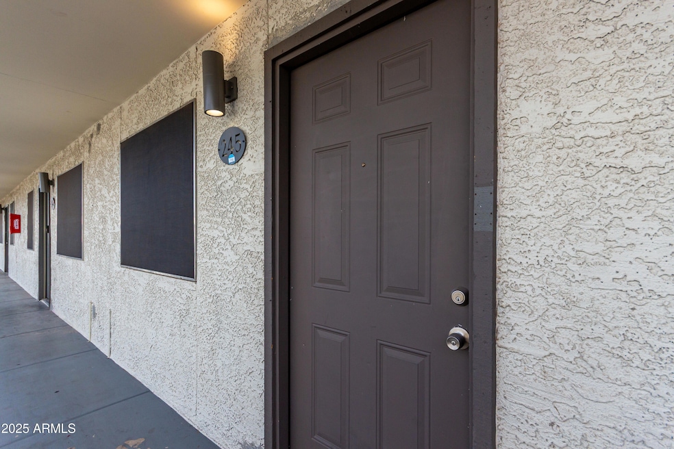 18202 N Cave Creek Rd unit 245, Phoenix, AZ 85032 - photo 1