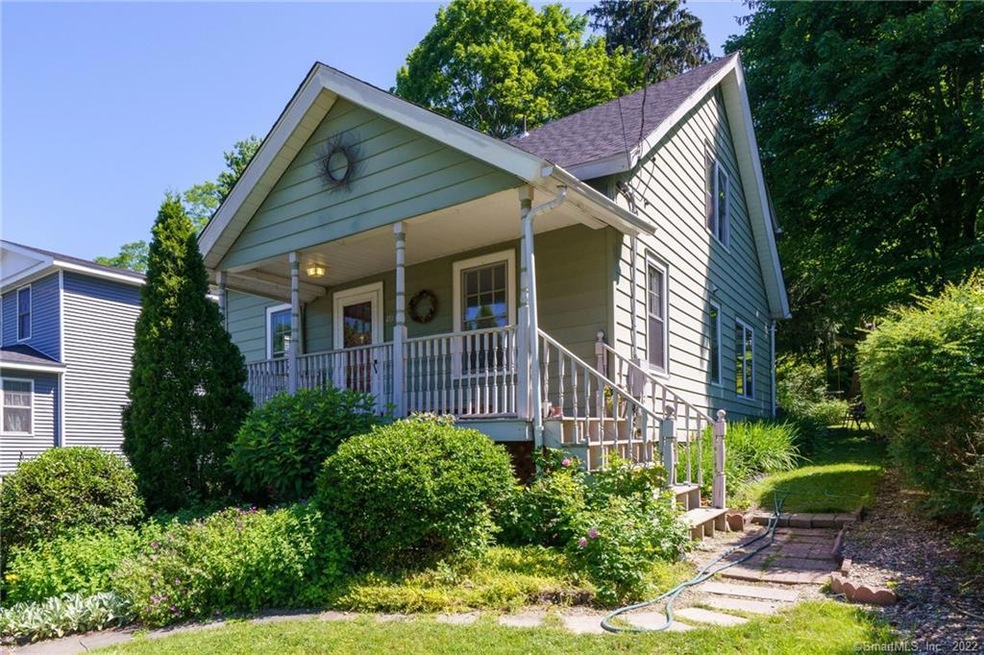 40 Kelly Rd, Middlebury, CT 06762 - photo 1